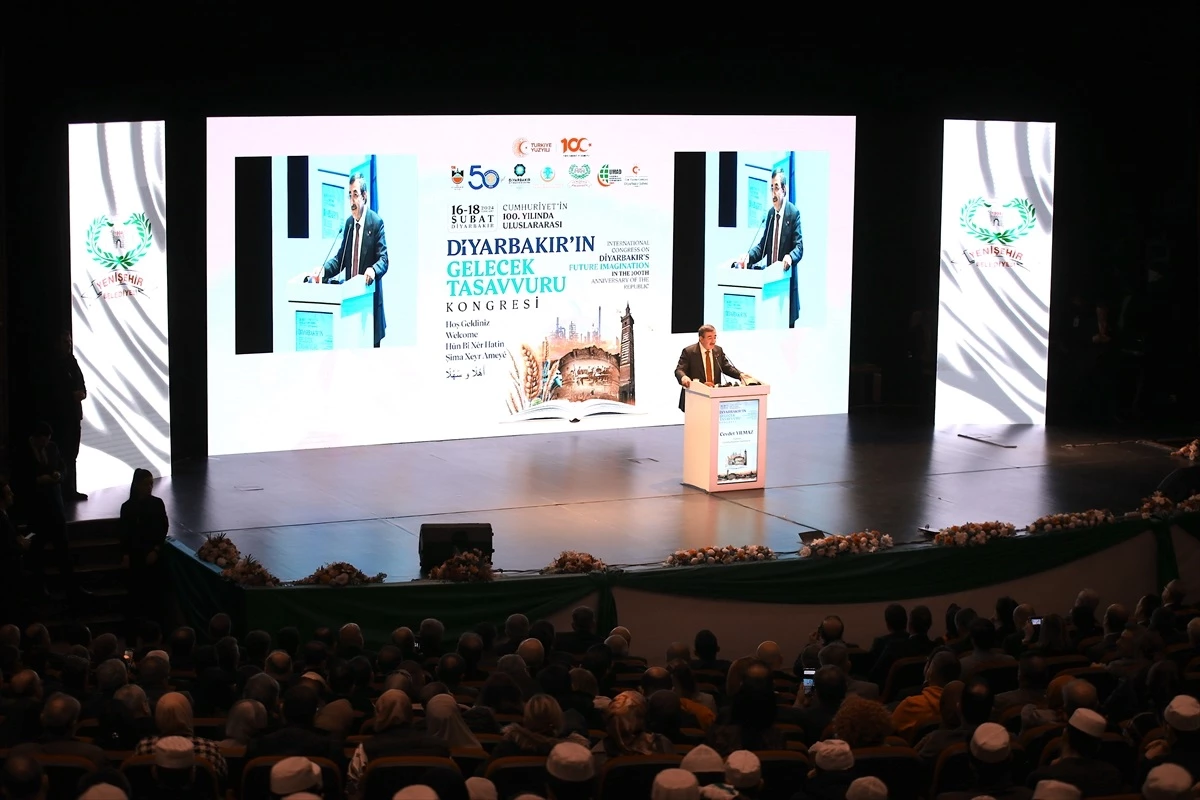 Cumhurbaşkanı Yardımcısı Yılmaz, "Diyarbakır\'ın Gelecek Tasavvuru Kongresi"nde konuştu Açıklaması