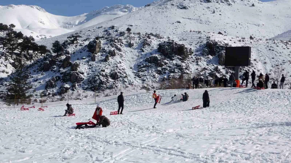 Isparta Davraz Kayak Merkezi\'nde Sezon Açıldı