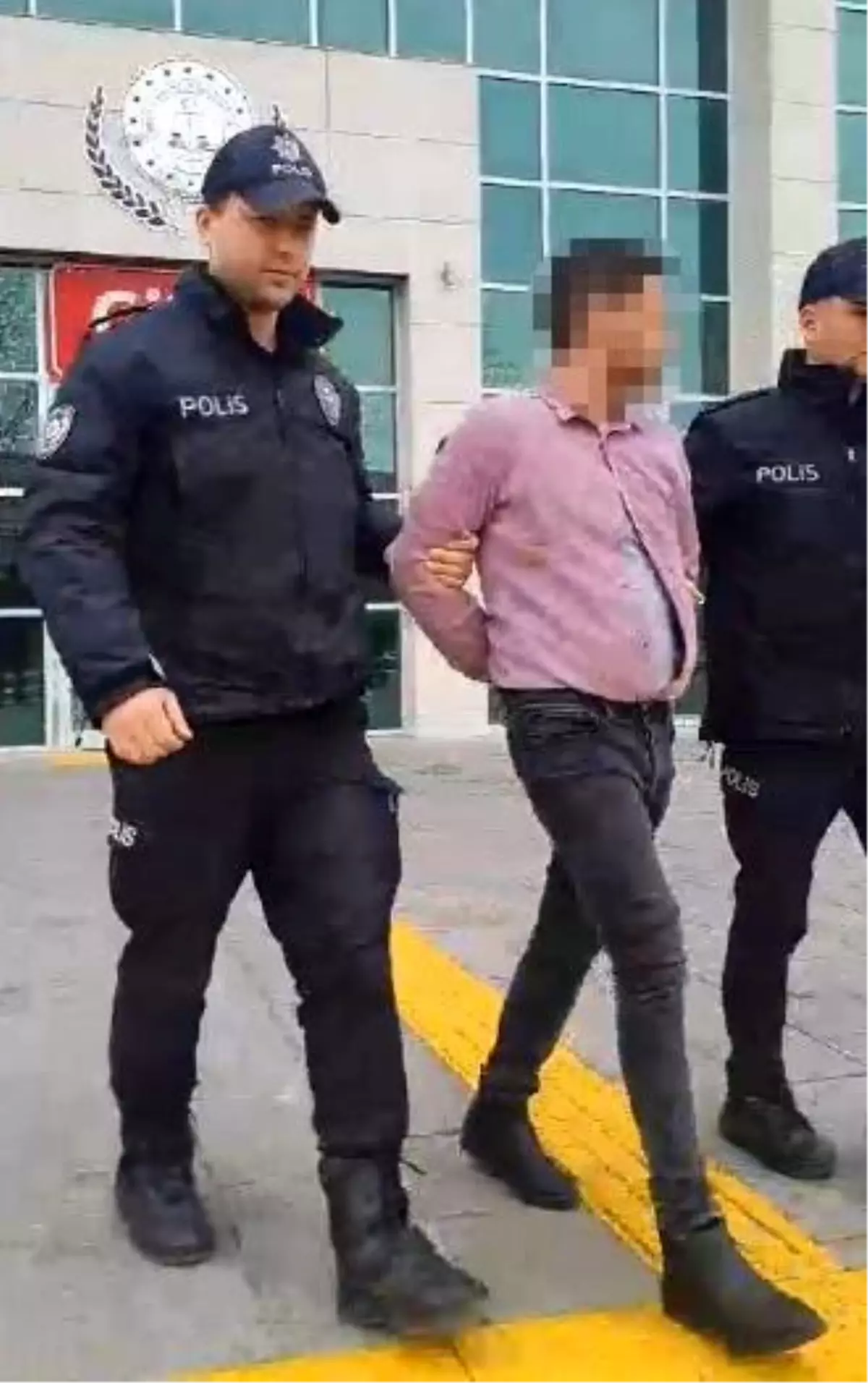 Tekirdağ\'da Alacak Verecek Kavgası Sonrası Pompalı Tüfekle Tehdit Eden Şahıs Gözaltına Alındı