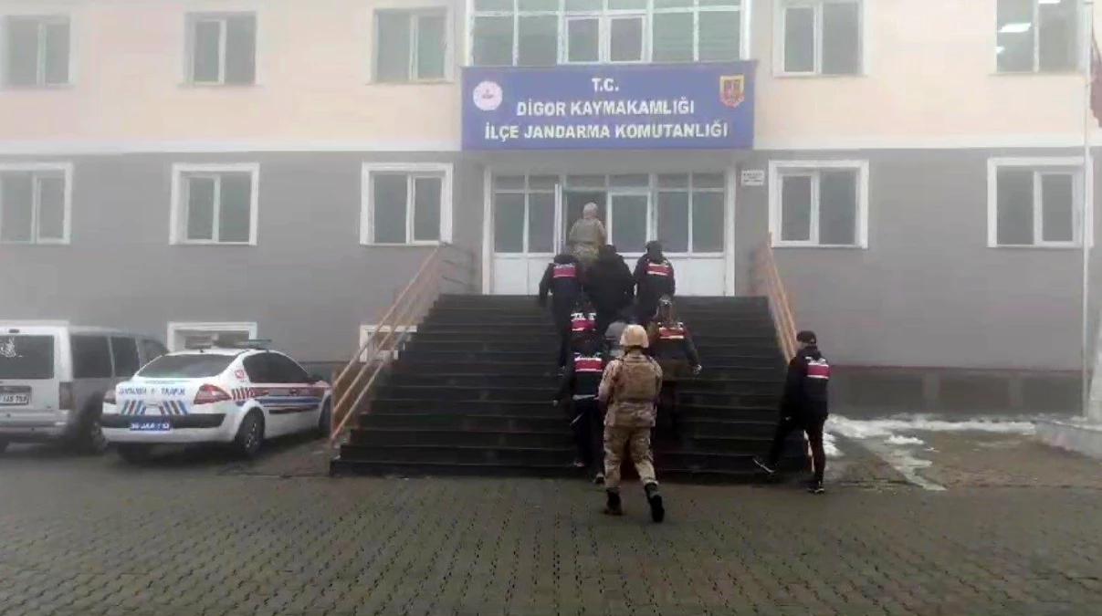 Digor\'da PKK/KCK propagandası yapan 5 kişi yakalandı