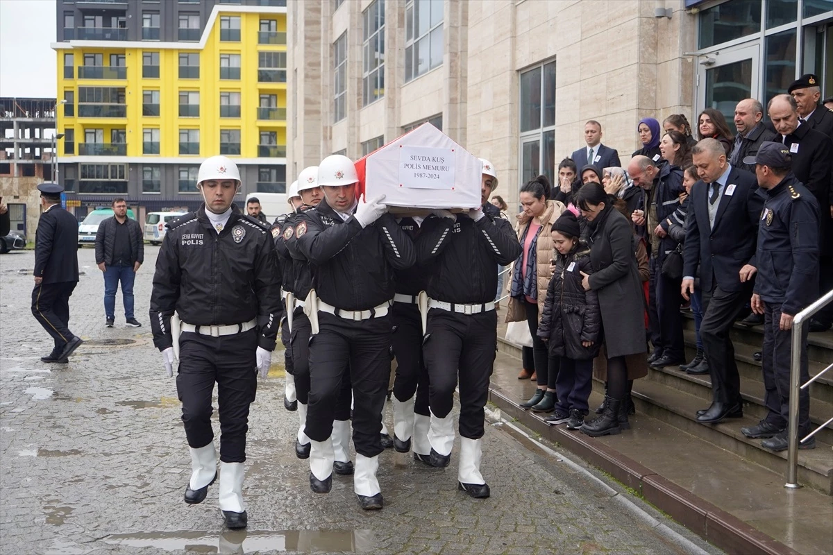 Edirne\'de boşandığı eşi tarafından öldürülen polis memuru için tören düzenlendi