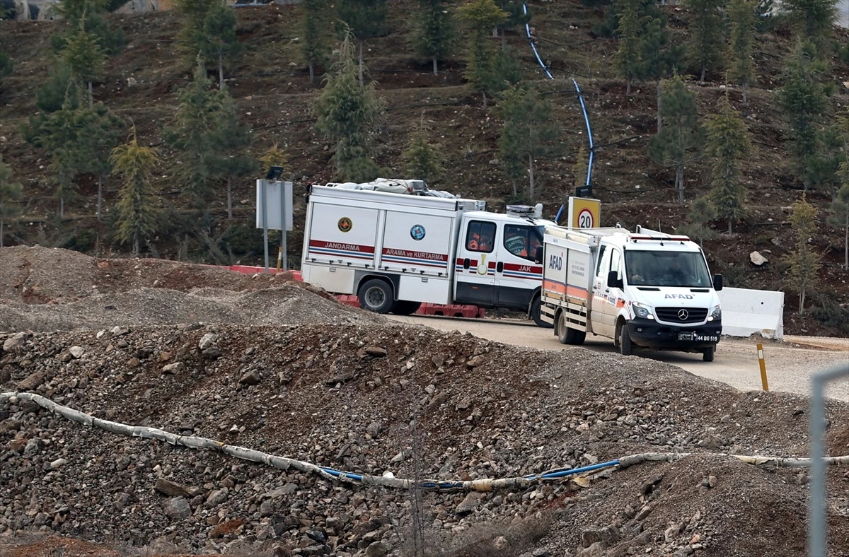 Erzincan\'da maden ocağındaki heyelanda metal yoğunluğu tespit edildi