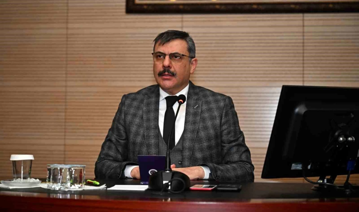 Erzurum Valisi Mustafa Çiftçi, kurum amirleriyle toplantı gerçekleştirdi