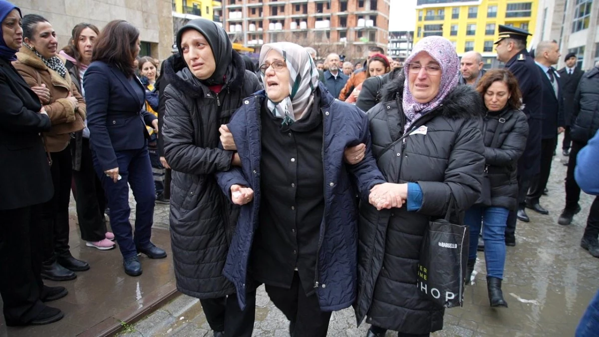 Edirne\'de Silahlı Saldırı Sonucu Öldürülen Polis Memuru Sevda Kuş Törenle Uğurlandı