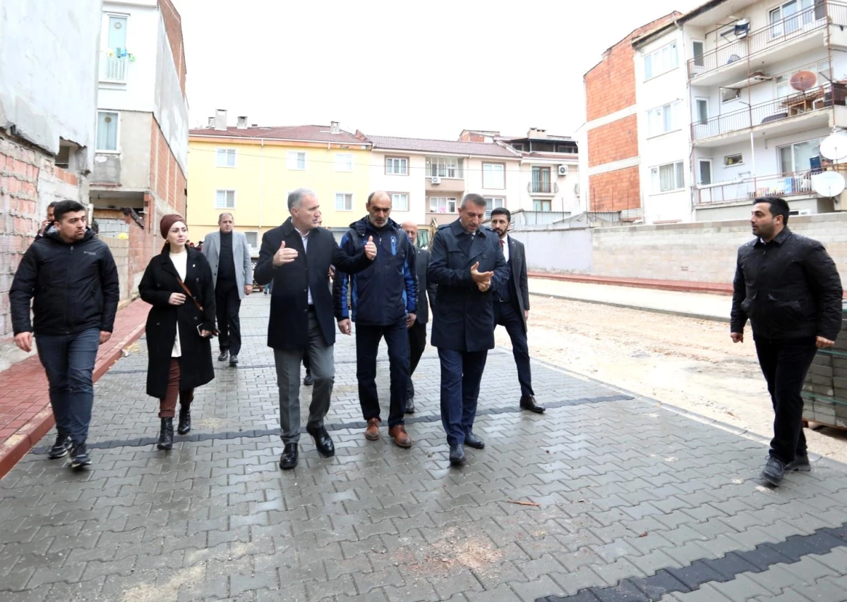 İnegöl Belediyesi, Kemalpaşa Mahallesi\'nde 30 araçlık otopark yapımına başladı