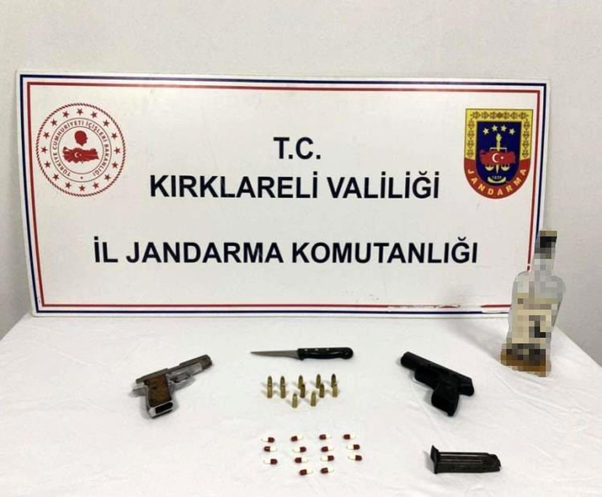 Kırklareli\'de Uyuşturucu ve Tabanca Operasyonu