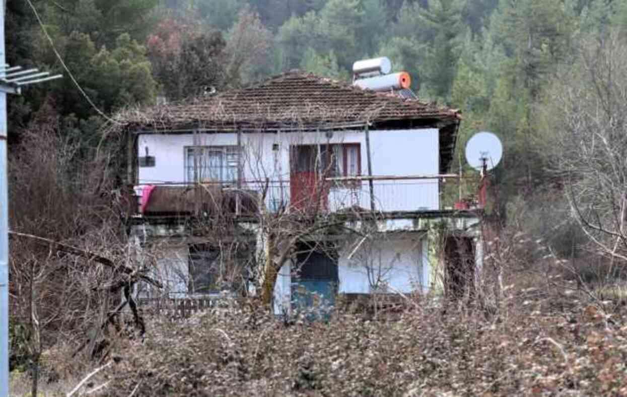 Komşudan kanlı tuzak; Cinayete kaza süsü verip, ambulans çağırdılar