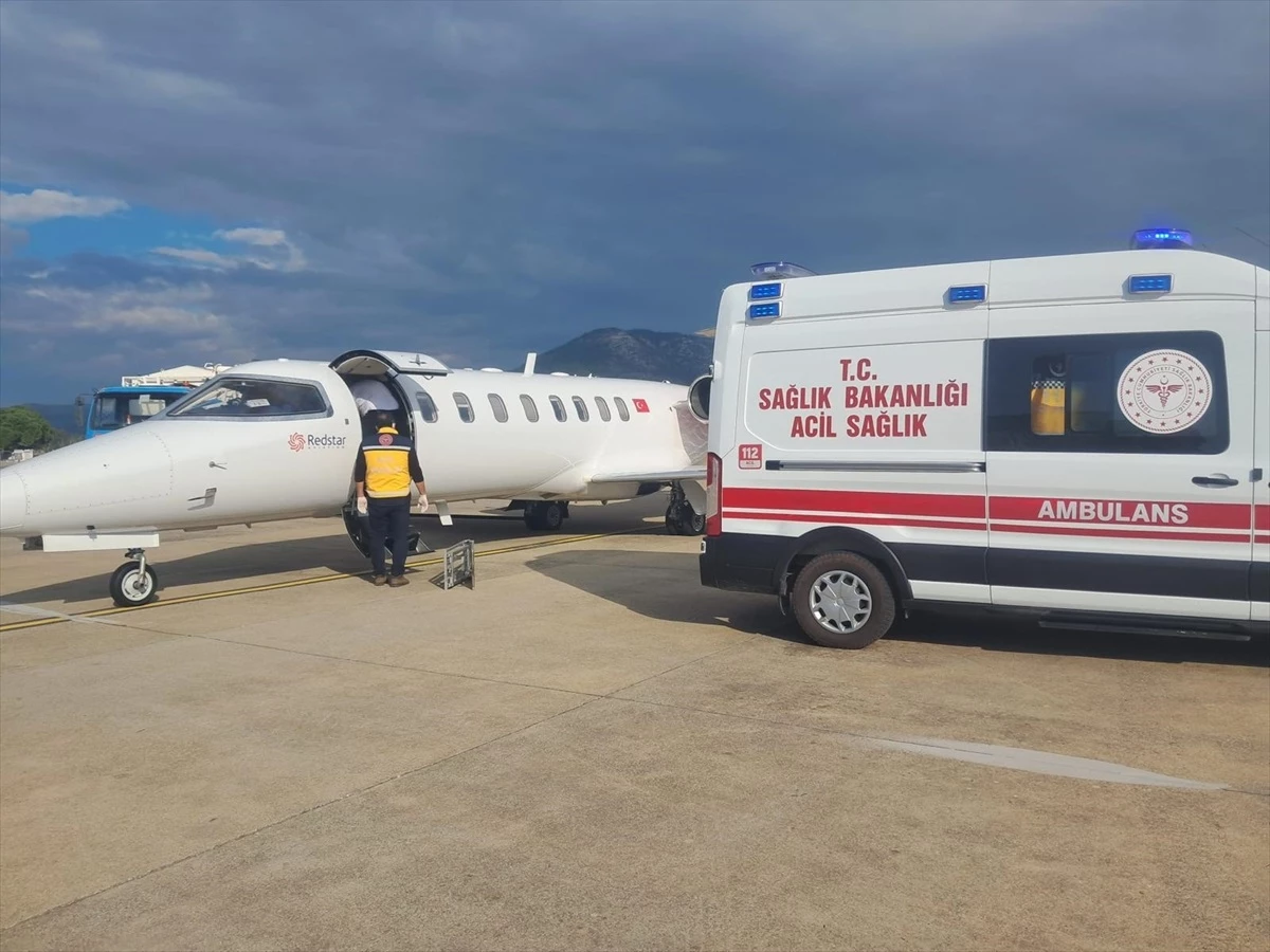 Muğla\'da Tiner Patlaması: Yaralanan İşçi Ambulans Uçakla Kocaeli\'ye Sevk Edildi
