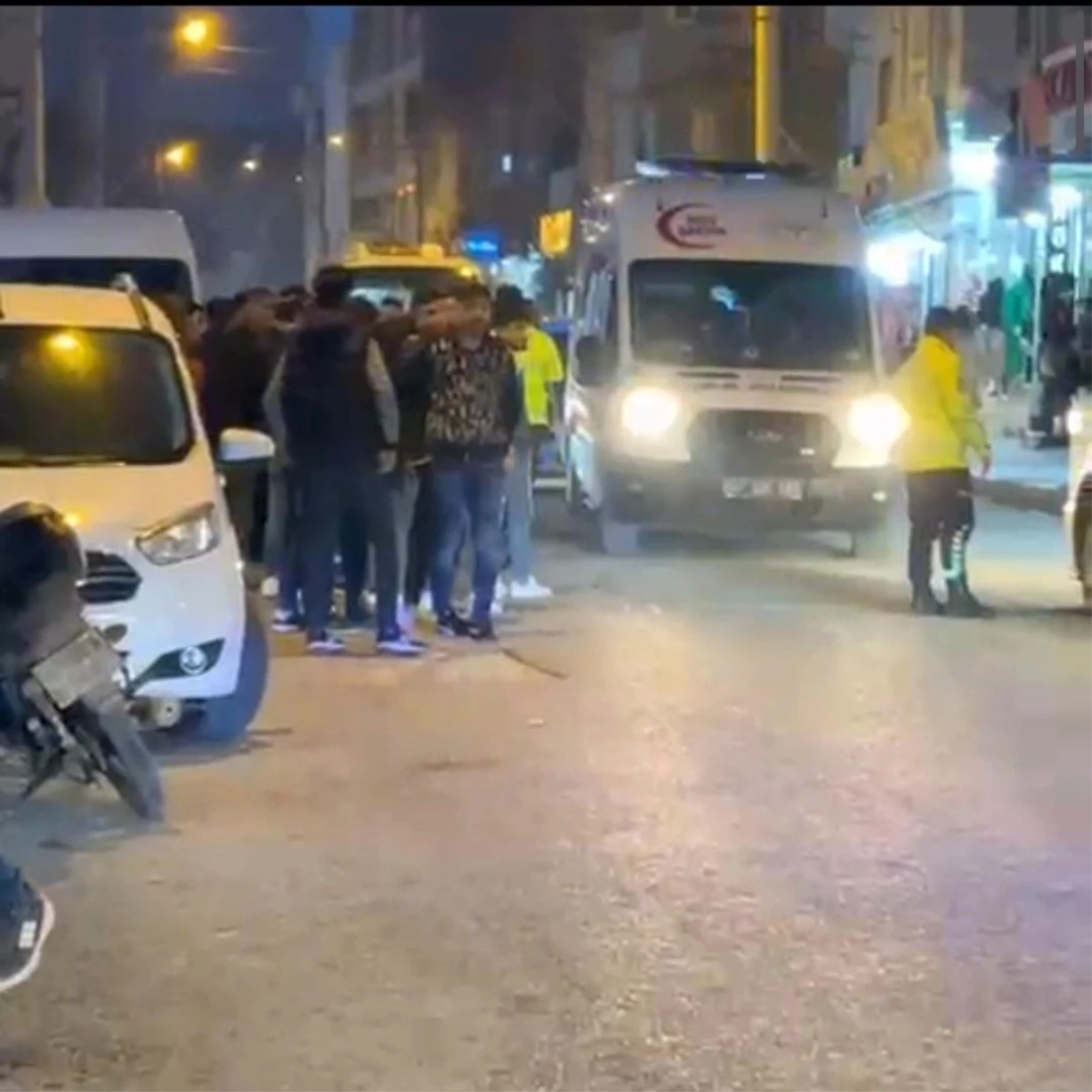 Mardin\'de motosiklet kazası: Yaya yaralandı