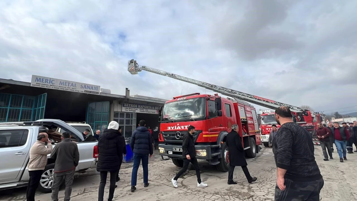Bolu\'da İzzet Baysal Sanayi Sitesi\'nde Yangın