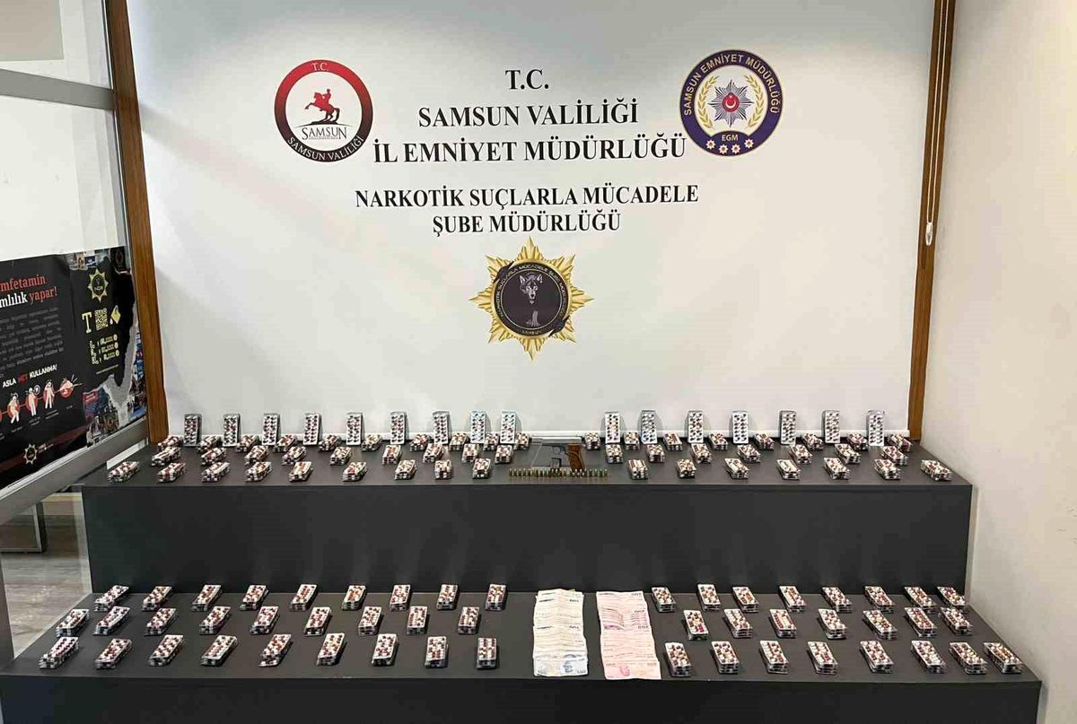 Samsun\'da 6 Bin 484 Adet Sentetik Ecza ile Yakalanan Şahıs Tutuklandı