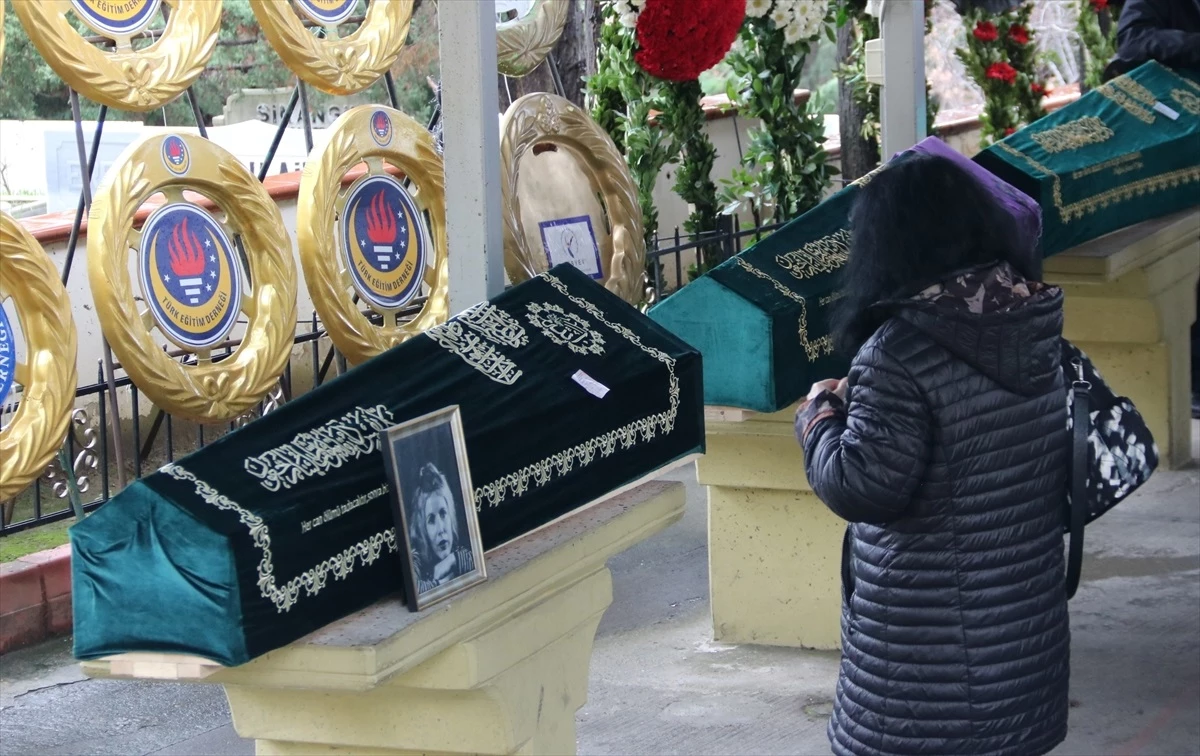 Türk edebiyatının önemli isimlerinden Füruzan\'ın cenazesi kılındı