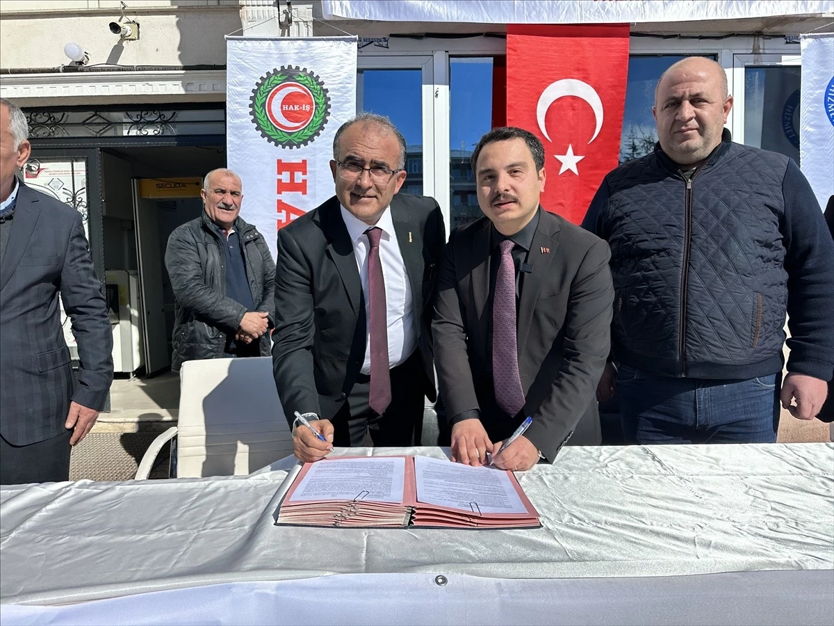 Van\'ın Muradiye Belediyesi ile Hizmet-İş Sendikası arasında toplu iş sözleşmesi imzalandı