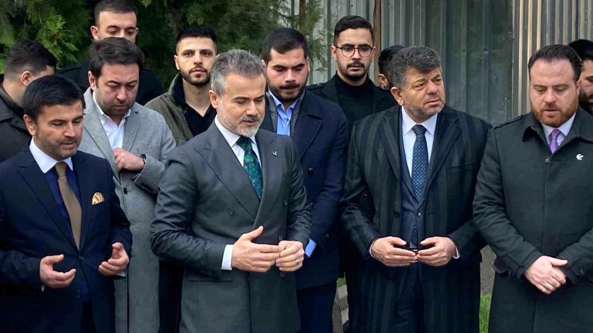 Yeniden Refah Partisi\'nin Ankara Büyükşehir Belediye Başkan Adayı Suat Kılıç\'ın Altındağ\'da Çalışma Ofisi Açıldı
