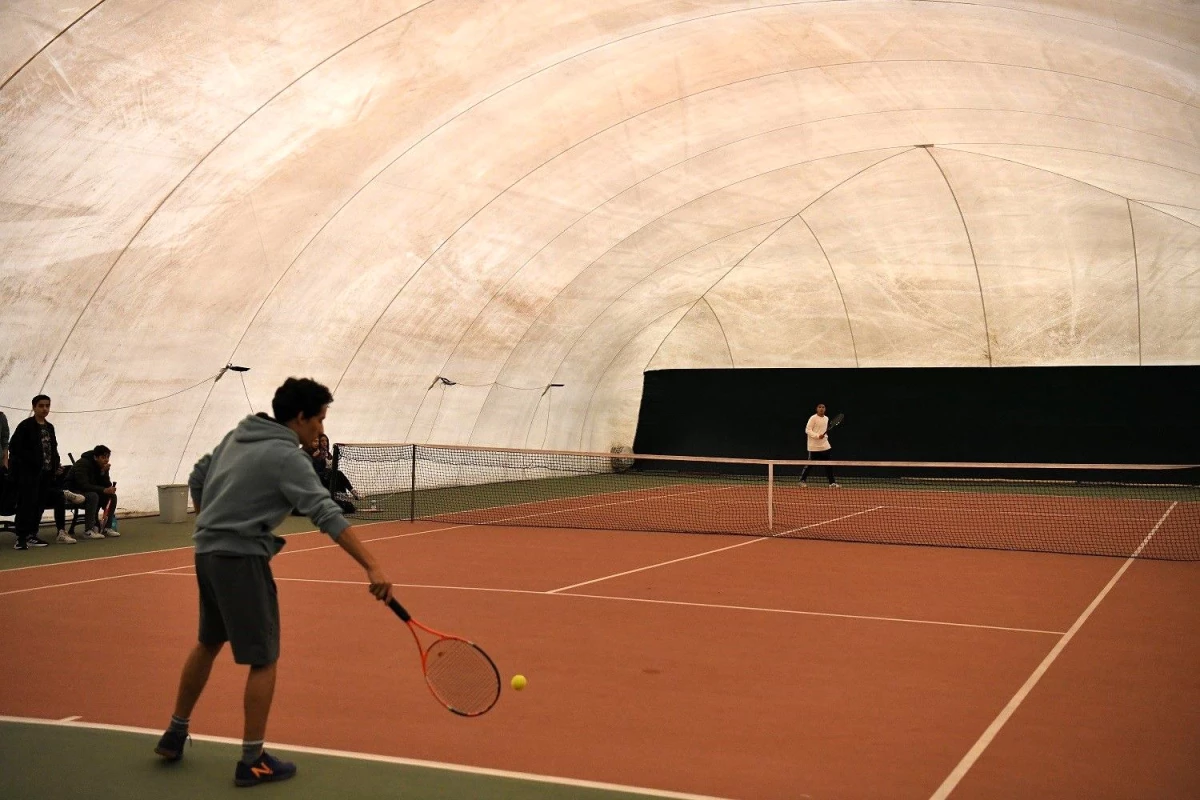 Yeşilyurt Belediyesi Balon Tenis Kortu İl Şampiyonasına Ev Sahipliği Yapıyor