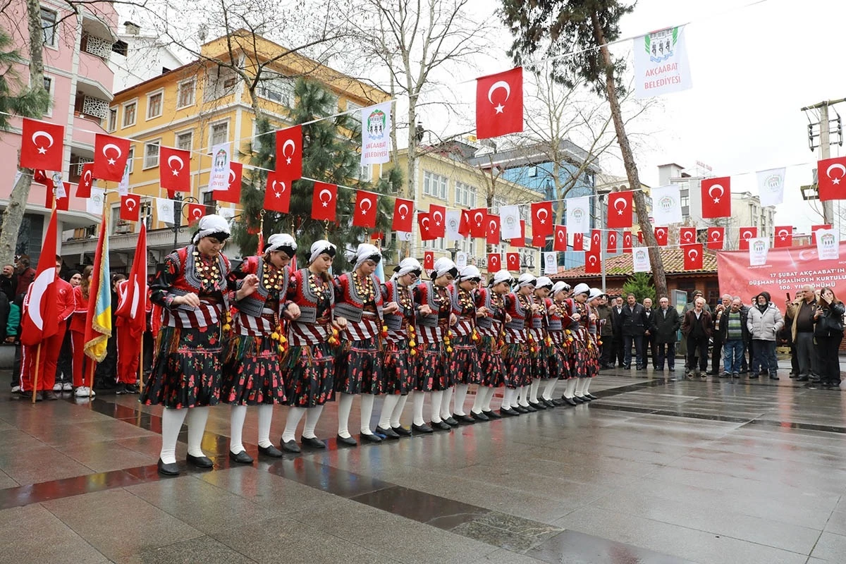 Trabzon\'un Akçaabat ilçesinin düşman işgalinden kurtuluşu törenle kutlandı