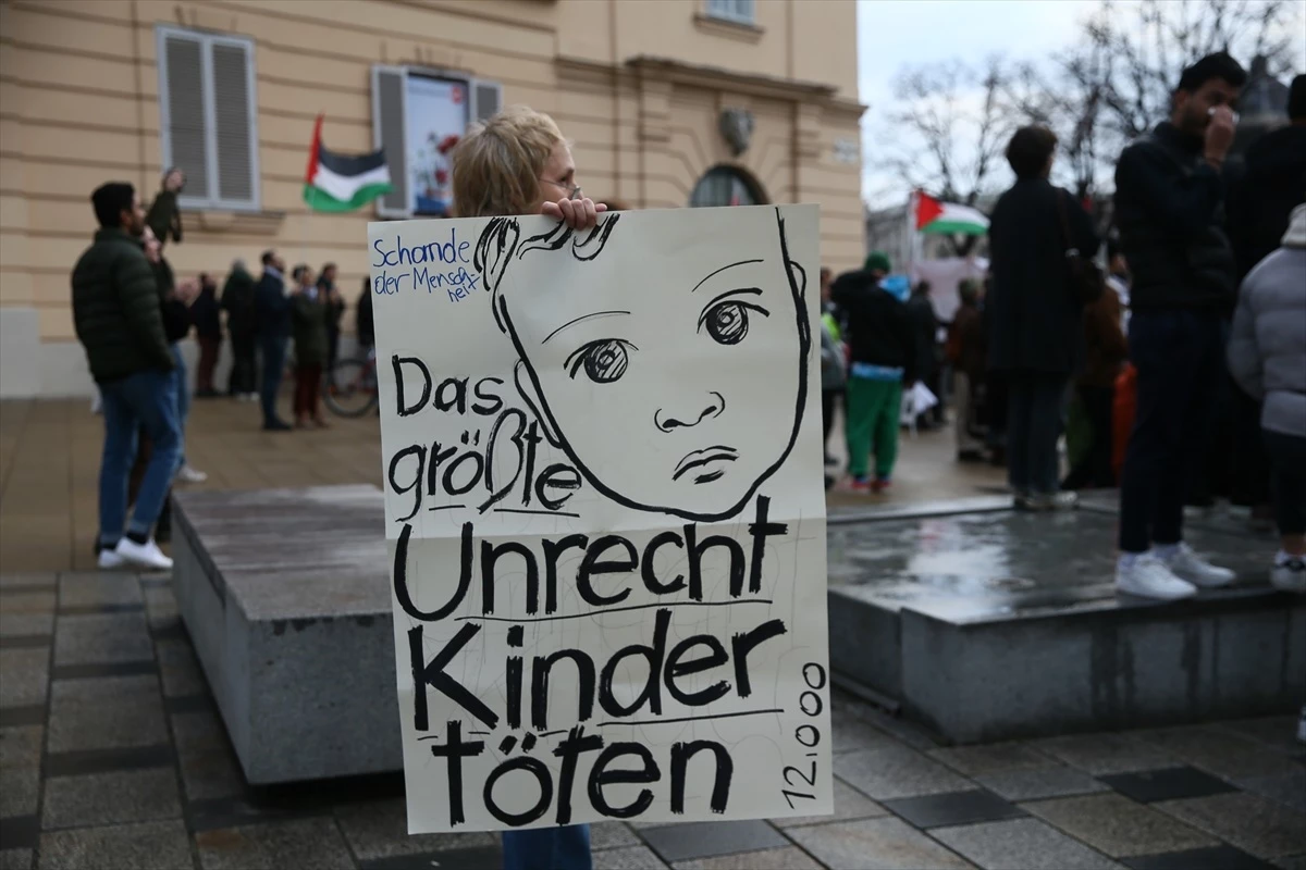 Viyana\'da İsrail\'in Gazze\'ye yönelik saldırıları protesto edildi