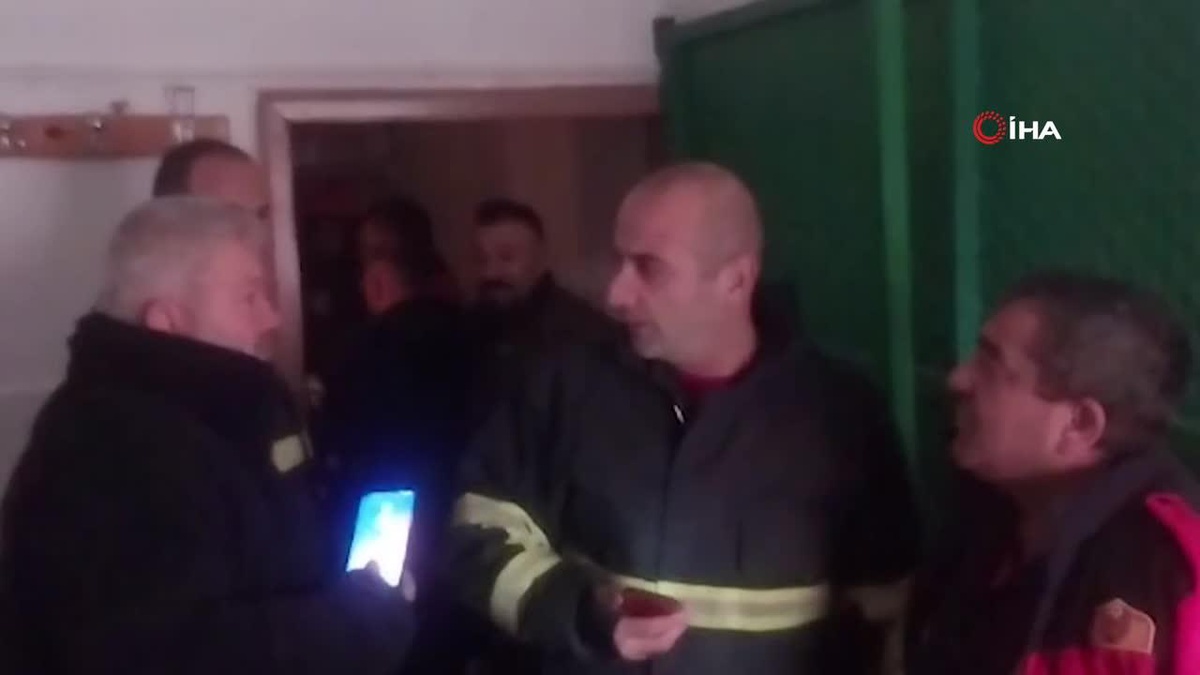 Cami tuvaletine giren şahıs kendini yakmak istedi