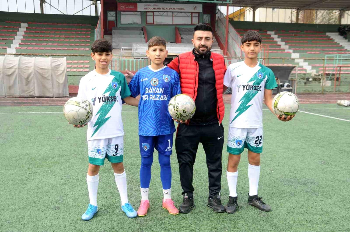 Cizre Diclespor Şırnak Futbol Kulübü\'nü 6-1 mağlup ederek şampiyon oldu