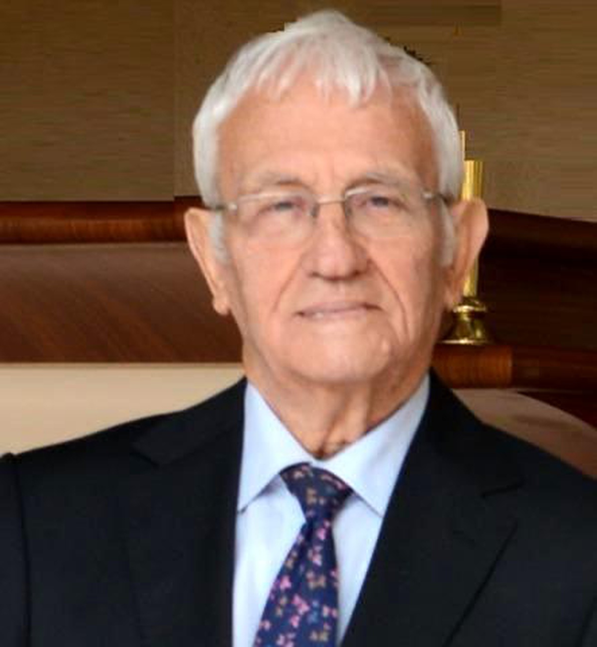 Bursalı işadamı Sedat Sırrı Sezer hayatını kaybetti