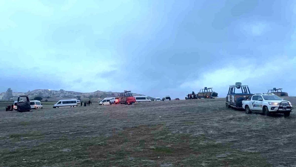 Kapadokya\'da Sıcak Hava Balon Turu Sis ve Rüzgar Nedeniyle İptal Edildi
