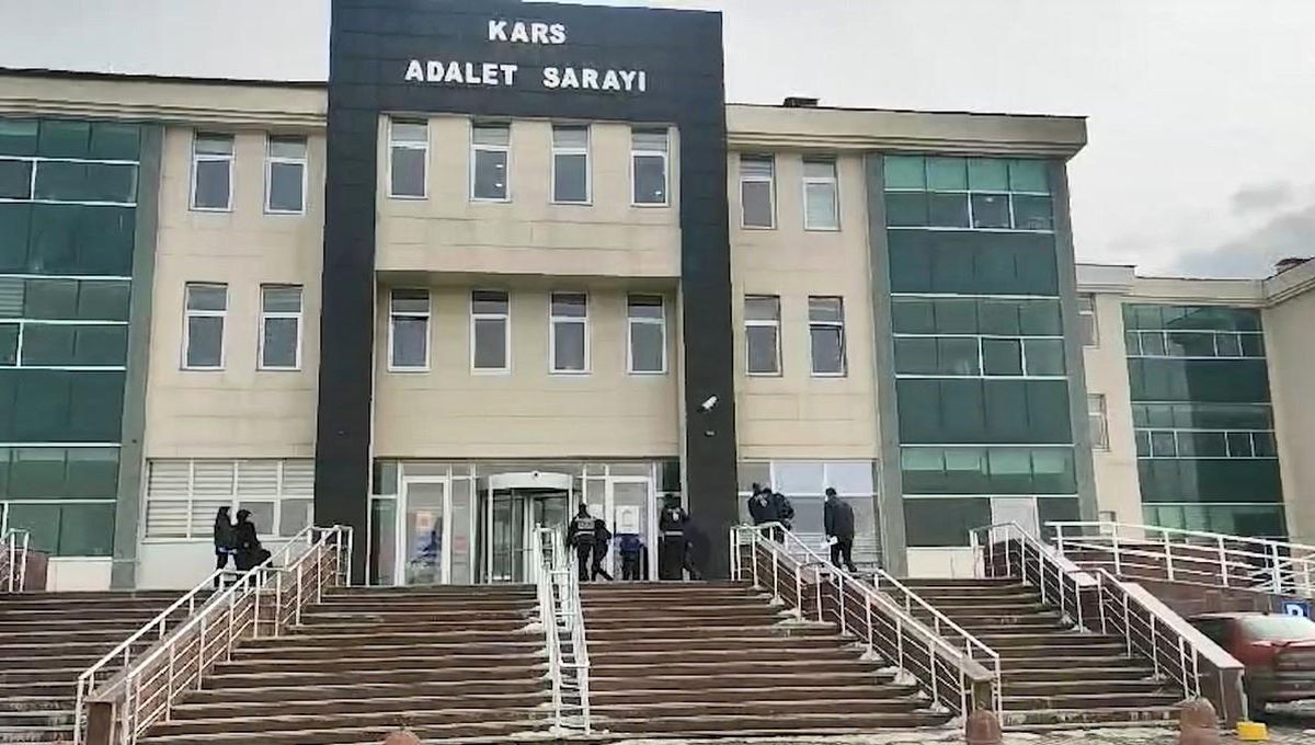 Kars\'ta Elektrik Tesisatı ve Kablolarının Çalınması Olayının Zanlıları Yakalandı