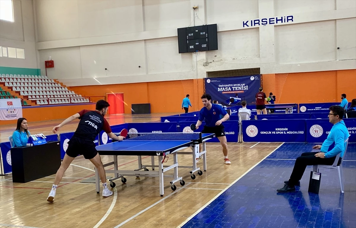 Kırşehir\'de düzenlenen Üniversite Sporları Masa Tenisi Türkiye Şampiyonası tamamlandı