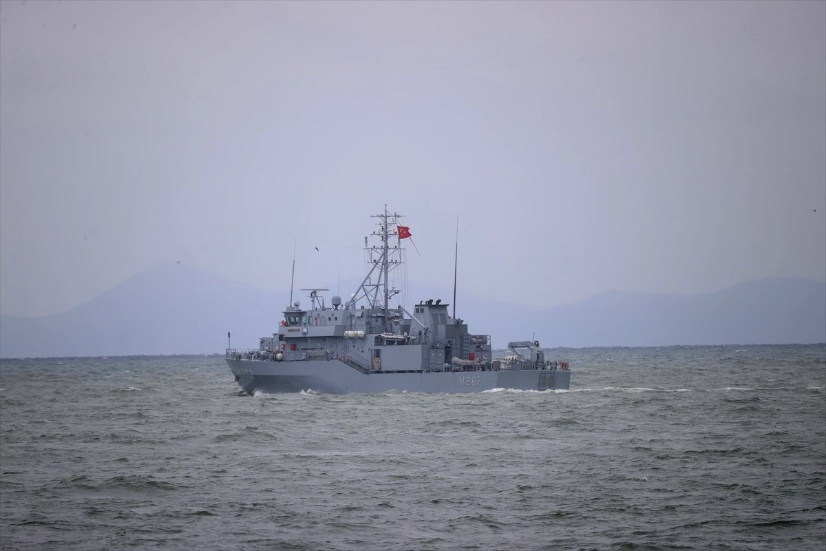 Marmara Denizi\'nde Batan Kargo Gemisinin Enkazında Cesede Ulaşıldı