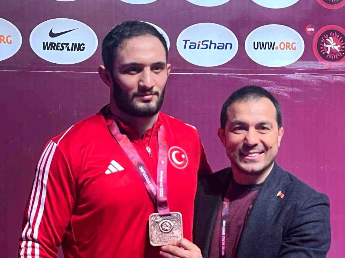 Avrupa Güreş Şampiyonası\'nda Türkiye\'den gümüş ve bronz madalya