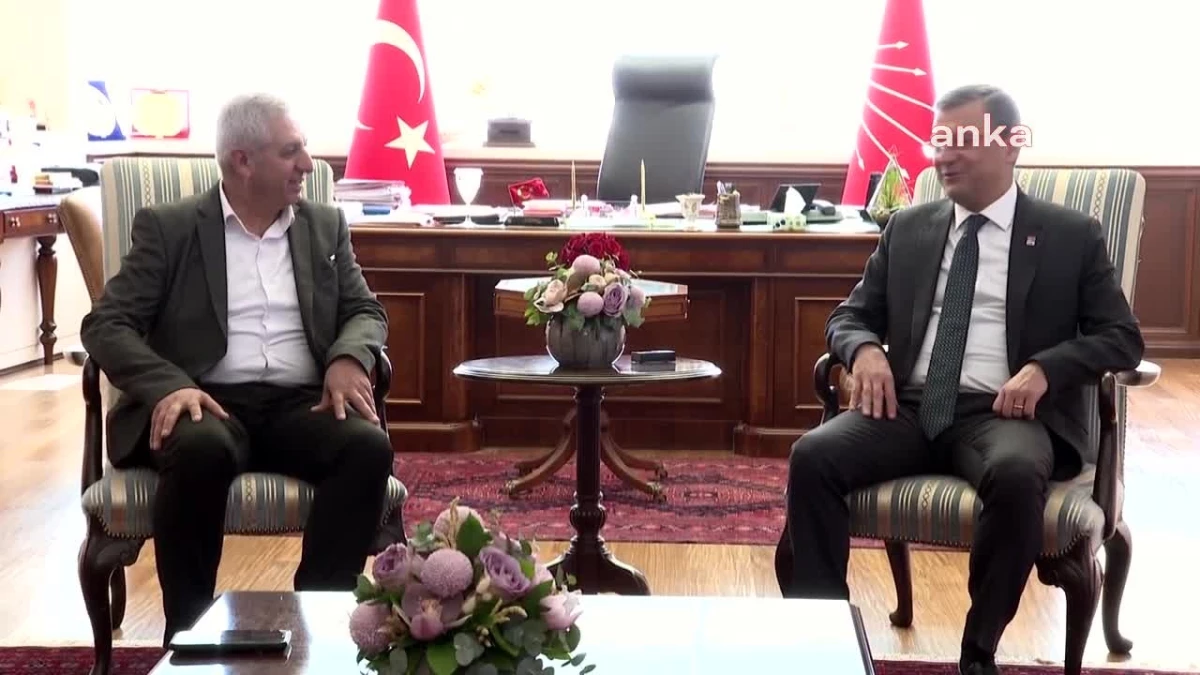 CHP Genel Başkanı Özgür Özel, Emek Partisi Genel Başkanı Seyit Aslan ile görüştü