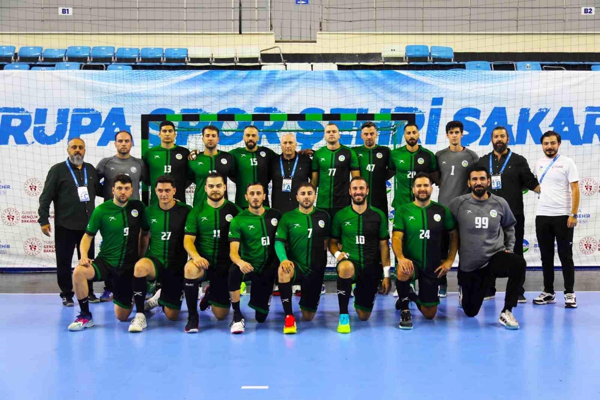 Sakarya Büyükşehir Hentbol Takımı Trabzon\'u Konuk Ediyor