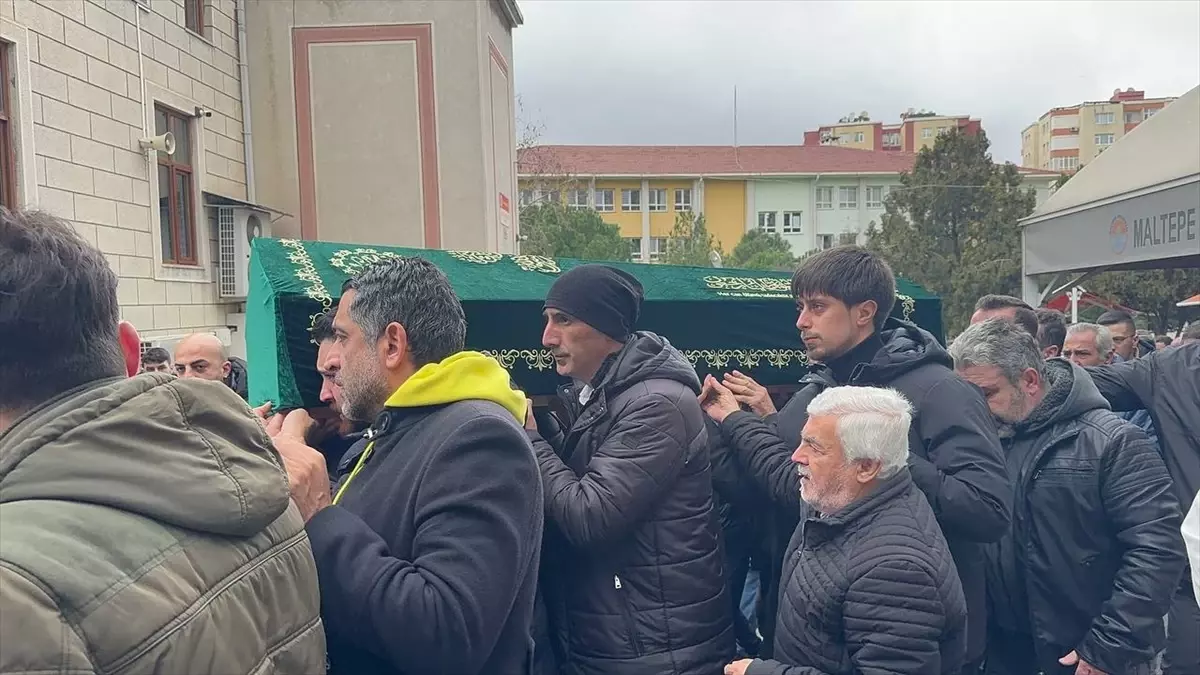 Şişli\'de Metroya İnen Yürüyen Merdivenin Bakımında İş Kazası: İşçi Hayatını Kaybetti