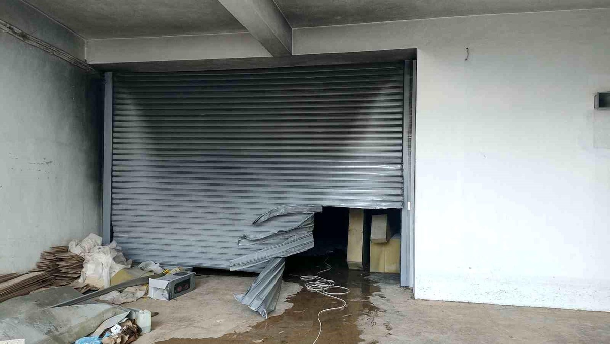 Antalya\'da tırmanış salonunda çıkan yangın büyük bir felaketi önledi