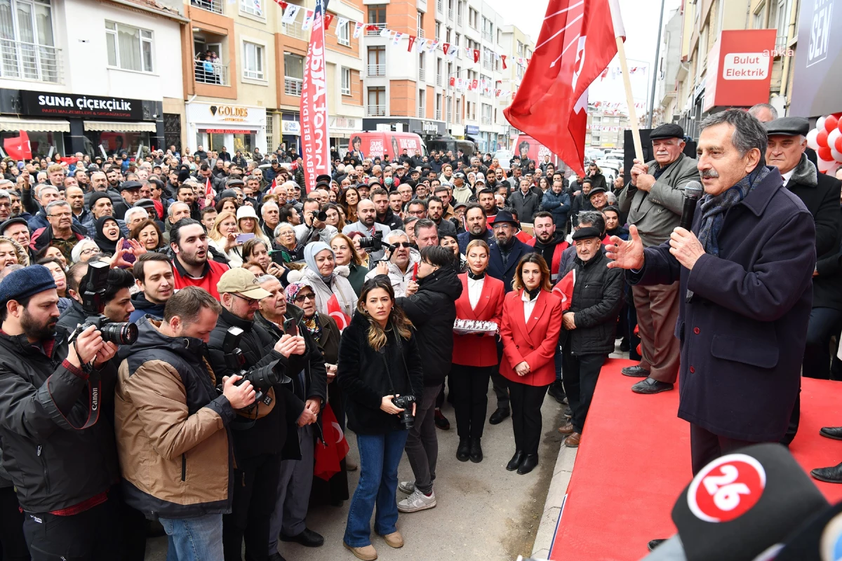 Tepebaşı Belediye Başkanı Ataç, Çamlıca Mahallesi Seçim İletişim Merkezi\'ni Açtı