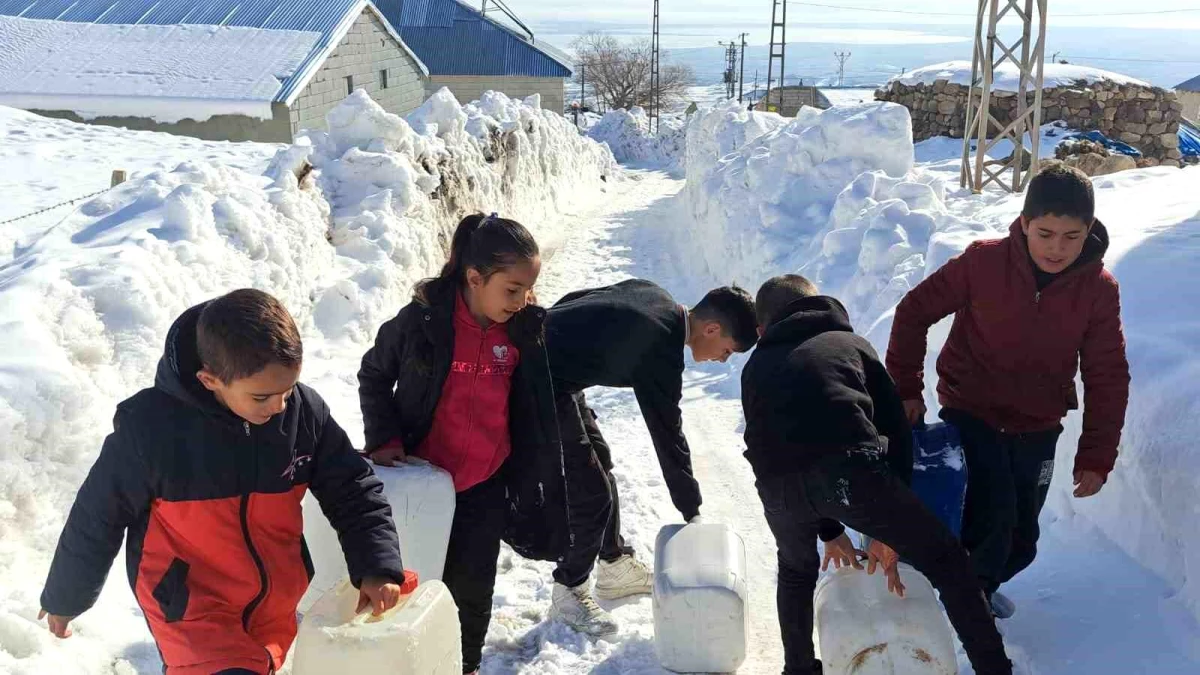 Türkiye\'nin en yüksek köyü olan Kışkılı\'da çocuklar kayak merkezi istiyor