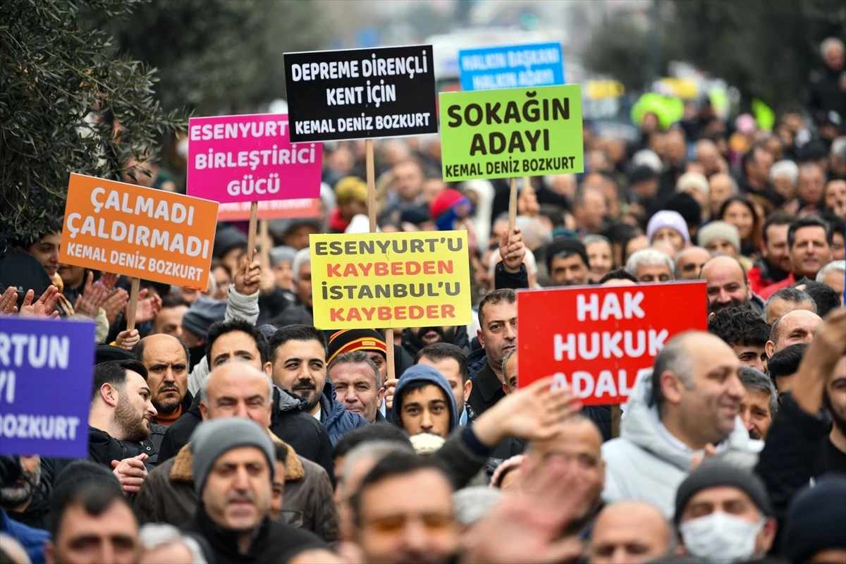 Esenyurt Yerel İnisiyatif Platformu, Kemal Deniz Bozkurt\'un aday gösterilmemesini protesto etti