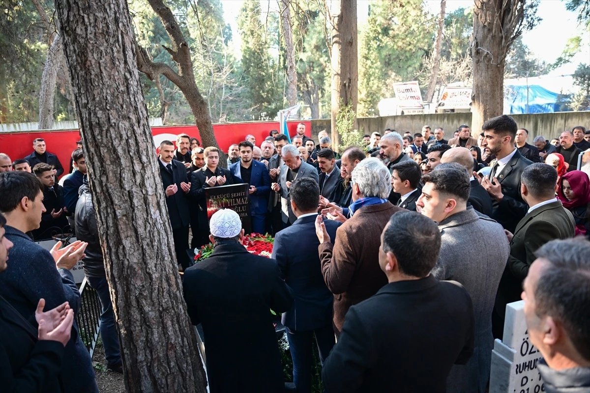 Ege Üniversitesi öğrencisi Fırat Yılmaz Çakıroğlu için anma töreni düzenlendi