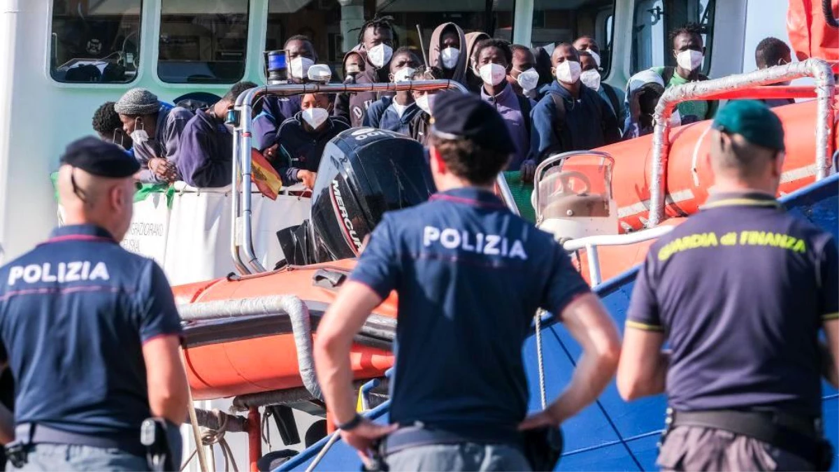 İtalya\'da Yargıtay, Denizden Kurtarılan Göçmenlerin Libya\'ya Geri Gönderilmesini Suç İlan Etti