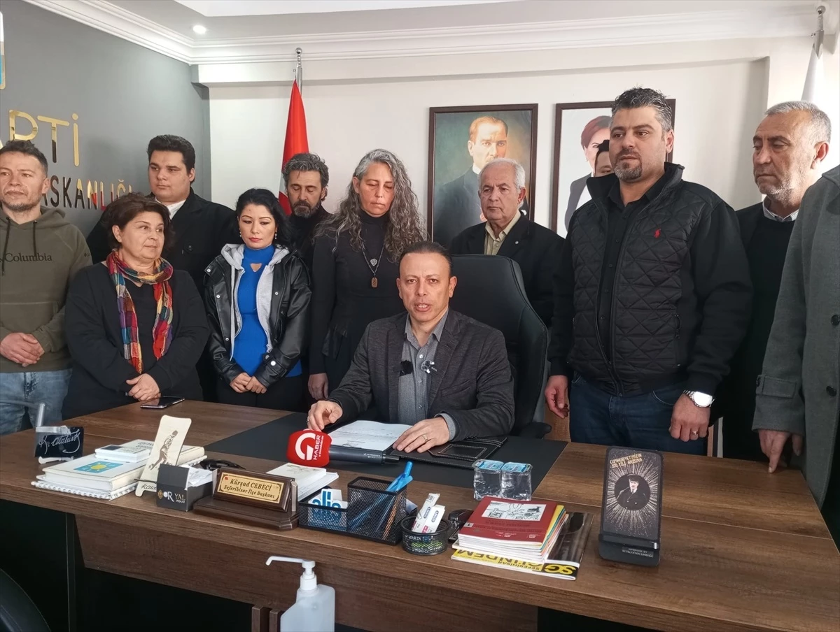 İYİ Parti Seferihisar İlçe Başkanı Kürşad Cebeci Görevinden İstifa Etti