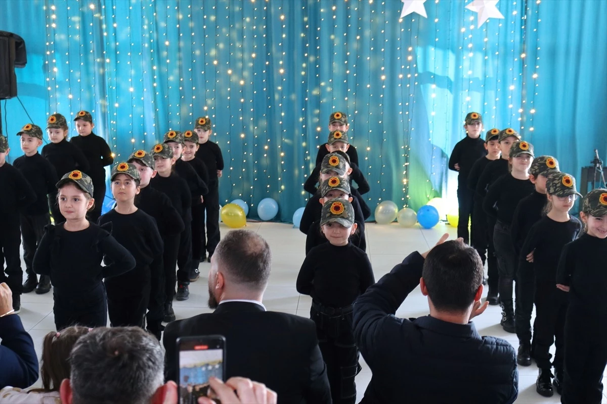 Kosova Uluslararası Maarif Okulları Bağımsızlık Yıl Dönümünü Kutladı
