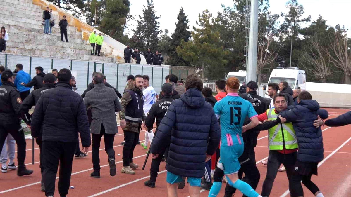 Maküspor Didim Belediyespor maçında gerginlik yaşandı