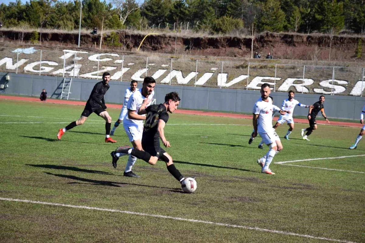 Anadolu Üniversitesi Spor Kulübü, Turgutluspor\'a 2-0 mağlup oldu