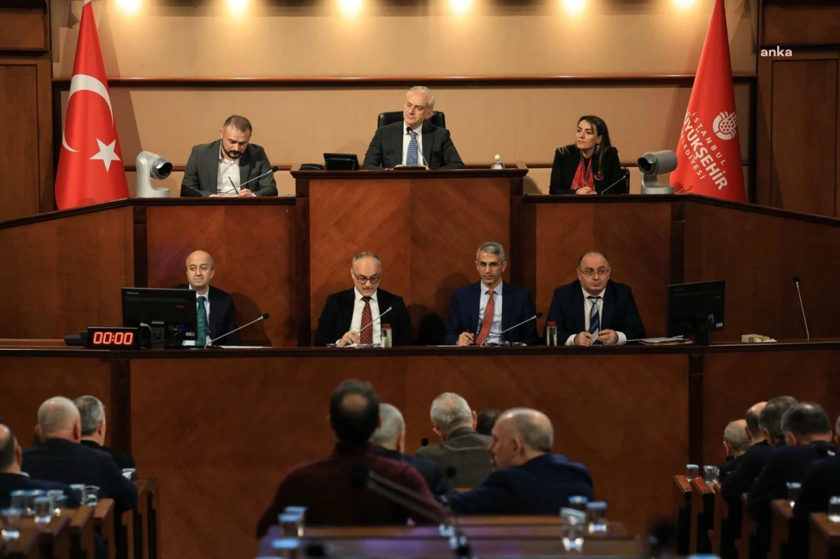 İBB Meclisi Sarıyer ve Ataşehir\'de kentsel dönüşüm kararını oy birliğiyle onayladı