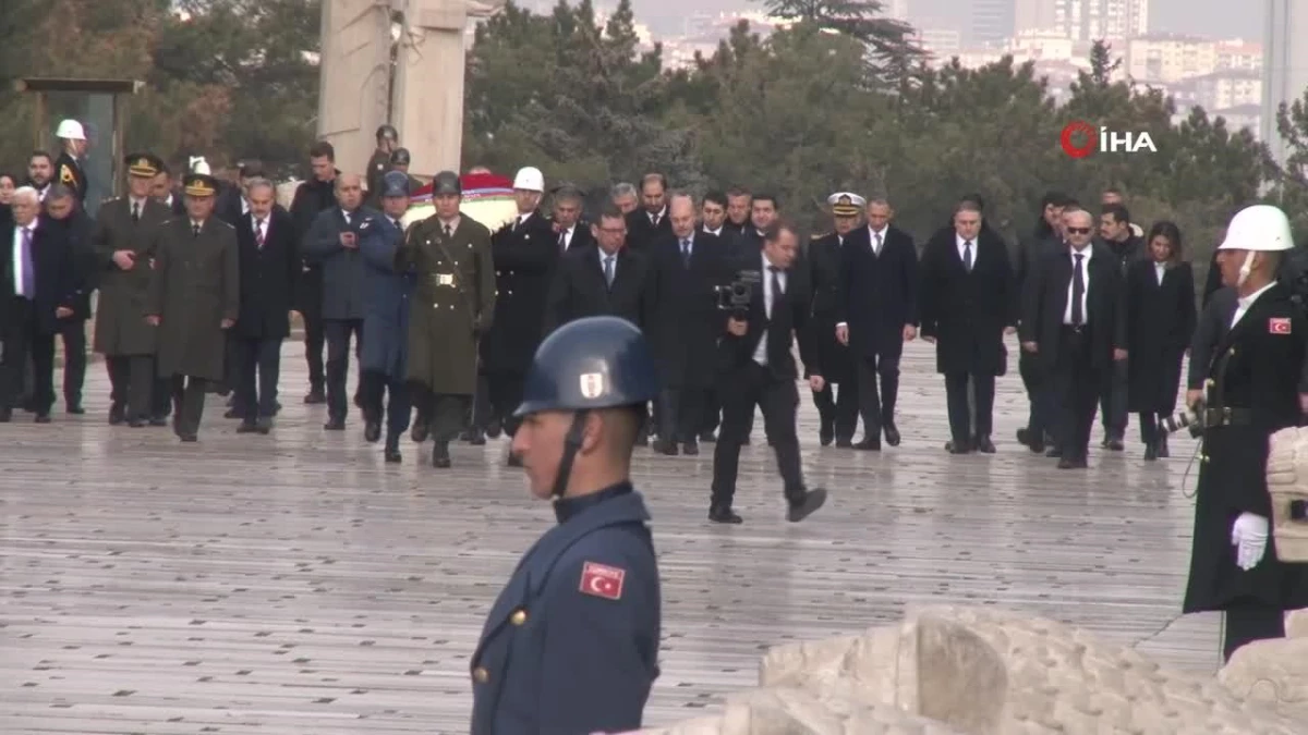 5\'inci kez Azerbaycan\'ın Cumhurbaşkanı seçilen Aliyev Anıtkabir\'i ziyaret etti