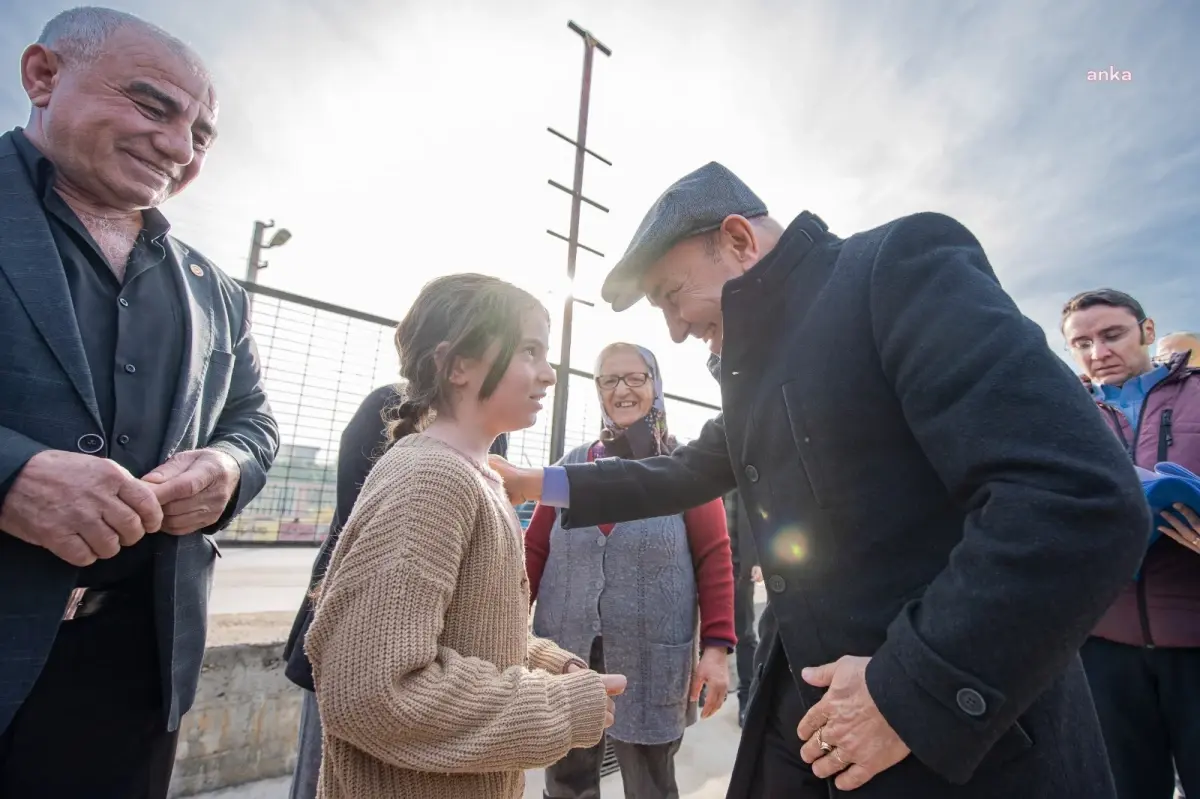 İzmir Büyükşehir Belediyesi Acil Çözüm Ekipleri Kentte İz Bıraktı