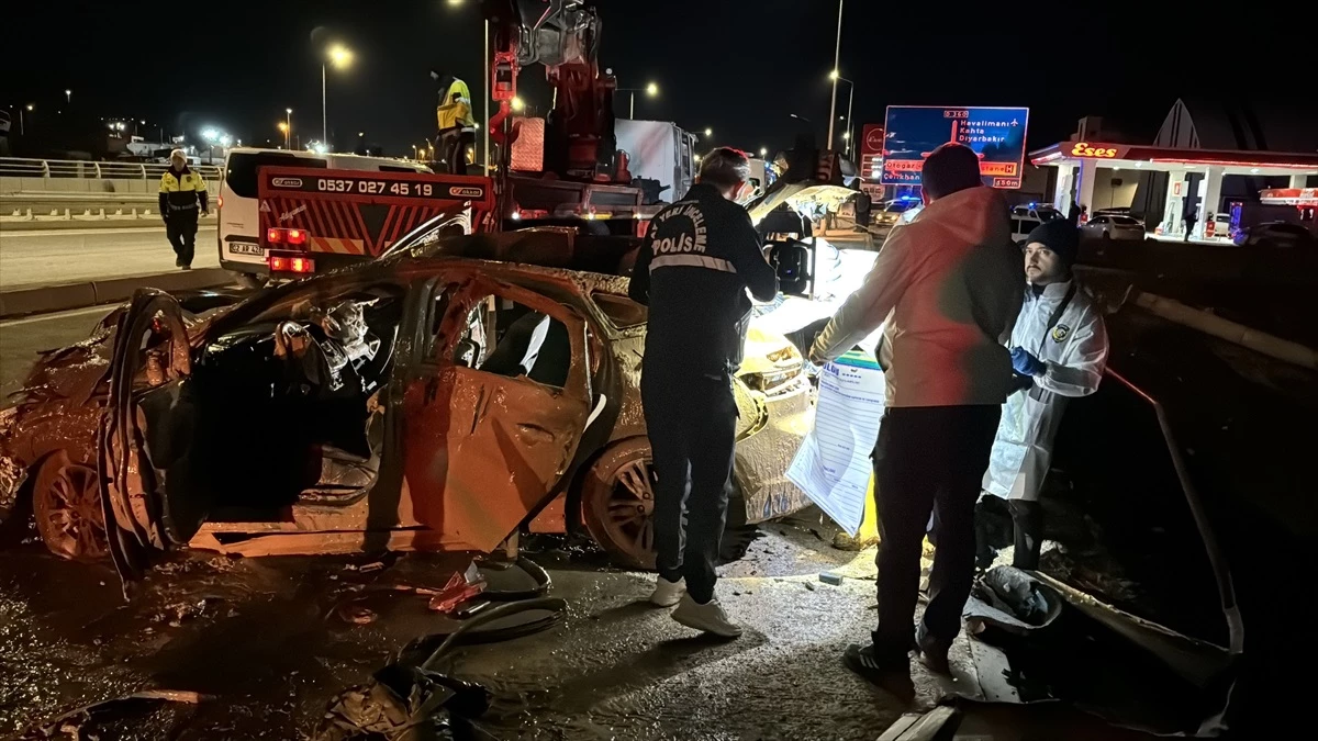 Adıyaman\'da trafik kazasında 1 polis memuru hayatını kaybetti