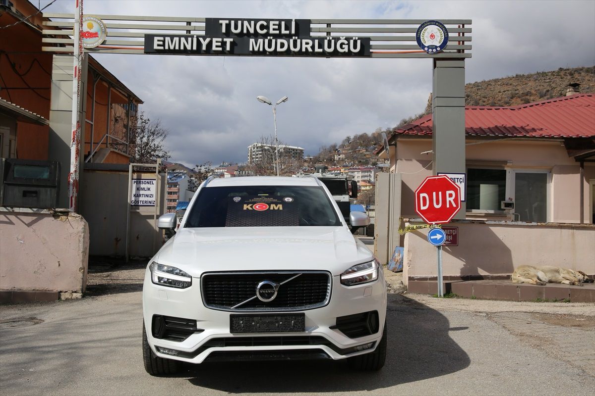 Almanya\'da uluslararası düzeyde aranan cip, Tunceli\'de yakalandı