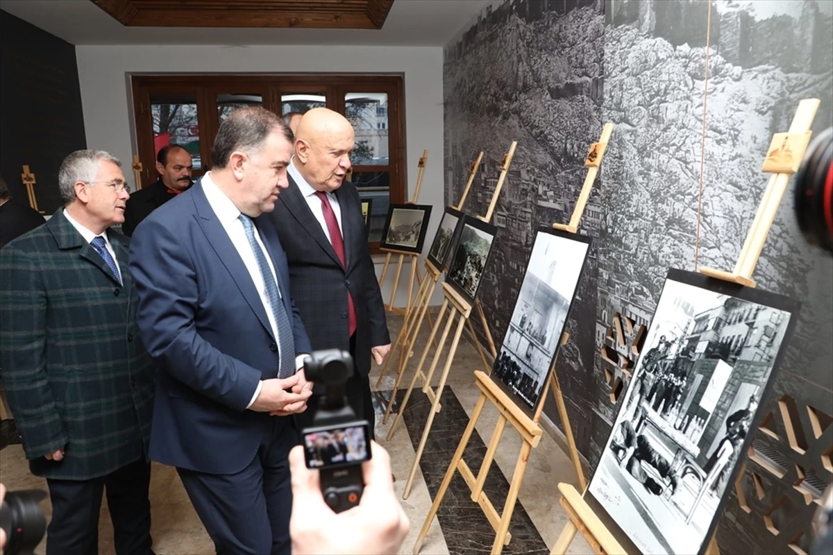 Bayburt\'un düşman işgalinden kurtuluşunun 106. yıl dönümü etkinlikleri kapsamında fotoğraf sergisi açıldı