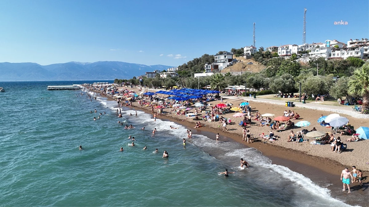 Burhaniye Belediyesi Pelitköy Sahili\'nde Rekreasyon Alanı Oluşturdu