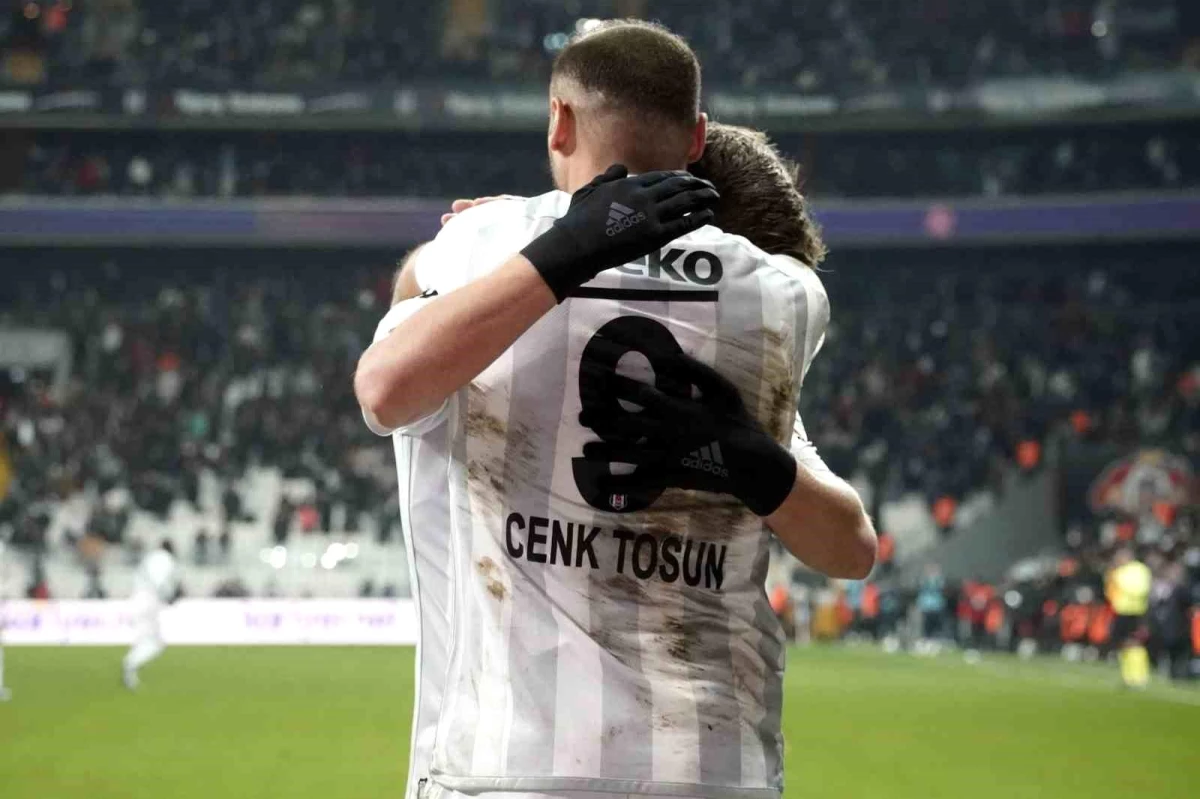 Cenk Tosun, Konyaspor maçında attığı golle gol sayısını 5\'e çıkardı